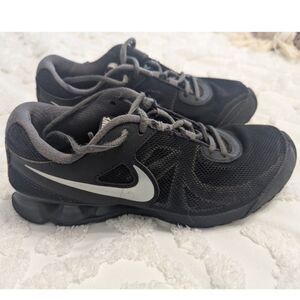 👟 Nike Reax 7 TR Men's Sneakers Black Grey Size 7